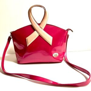 Beijo fashionable Breast Cancer awareness purse